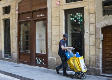 Un de cada quatre comerços de Barcelona té la persiana avall