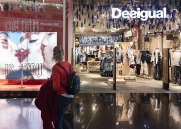 Desigual presenta un ERTO que afecta 1.359 treballadors