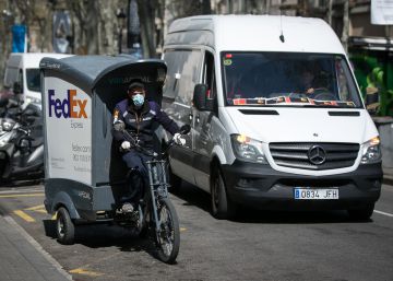 Vertigen al carrer davant de la pandèmia