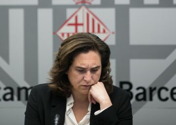 L’oposició en bloc demana la compareixença de Colau per respondre pel concert dels terrats