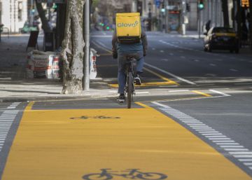 La bici s’obre pas en el regne dels cotxes