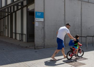 La Generalitat admet que no reprendrà les classes presencials fins al setembre