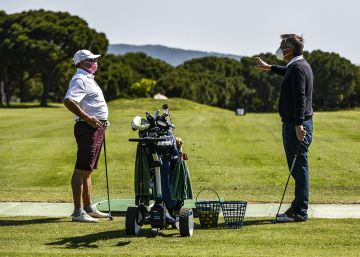 El golf comença a sortir del forat