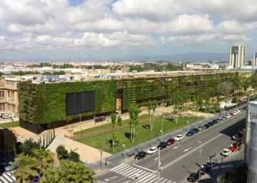Tarragona desmunta per insegur un jardí vertical de 3 milions d’euros