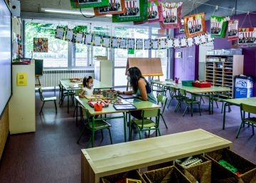 “La nena necessita l’escola, els amics, jugar”