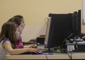 Catalunya estudia una alternativa a les eines de Google per a les escoles