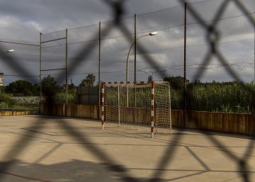 “Ningú no ha pensat en els nens. Continuen a casa”