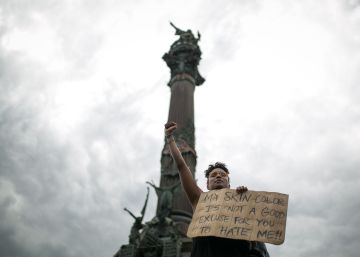 Ada Colau estudia contextualitzar l’estàtua de Colom però no retirar-la