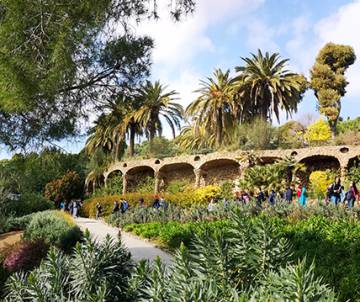 Cinc joies modernistes per visitar sense turistes