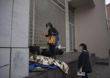 Més de 1.200 persones dormen al carrer a Barcelona, la xifra més alta de l’última dècada