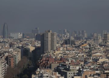 La contaminació a Barcelona torna als límits que afecten la salut