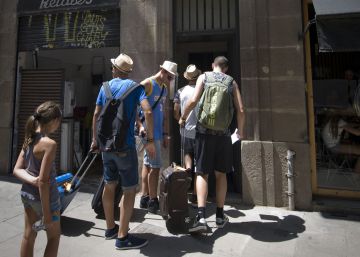 Els turistes no són els únics que expulsen els veïns del Gòtic