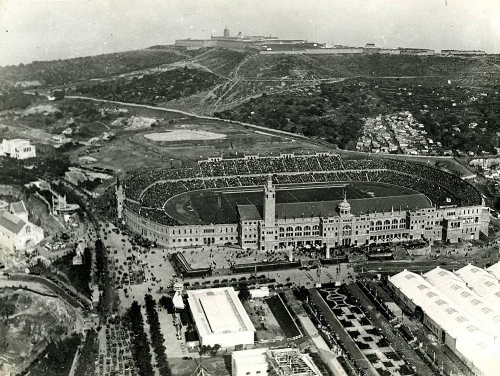 Inauguració de l'Estadi Olímpic de Montjuïc el 1929.