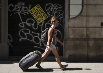 La desaparició del turisme pot tancar fins a un 40% dels comerços del Born