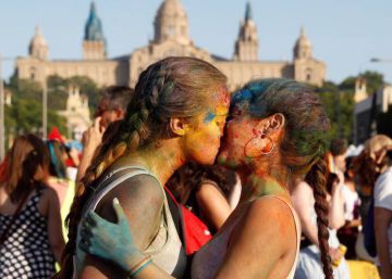 Barcelona recomana evitar els petons en el sexe