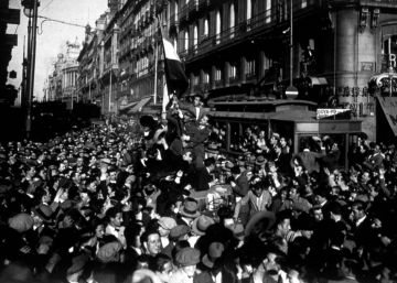 Pla torna a la Segona República, en català