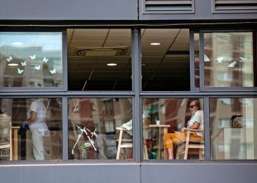 La segona onada de la pandèmia a Catalunya ja colpeja les residències
