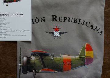 L’aviació republicana s’enlaira en una exclusiva col·lecció de samarretes