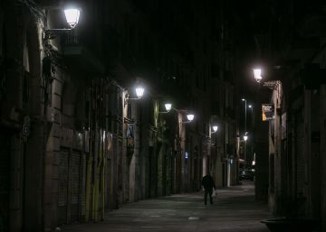 Quan la teva existència és perimetral i la teva vida, un estat d’alarma