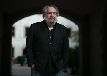 Mathias Énard: “La Història és només una, la del planeta, i ens n’hem adonat tard”