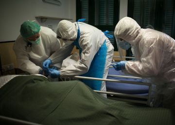 Amnistia Internacional denuncia que en la primera onada es van vulnerar cinc drets humans a les residències