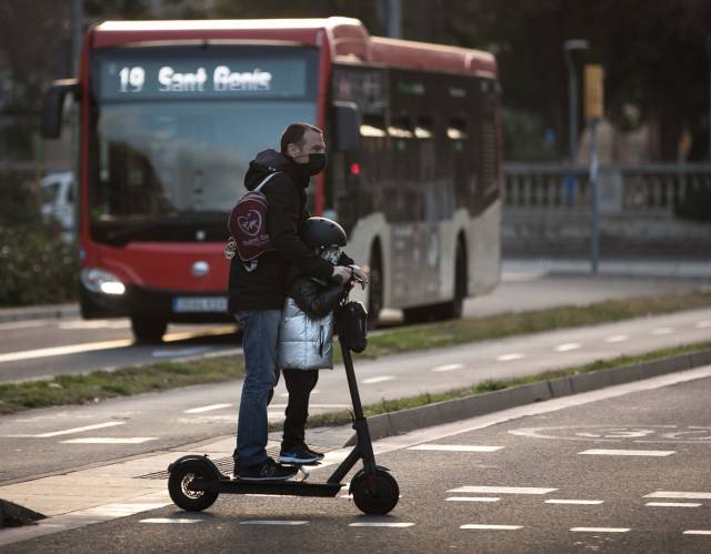 La Guàrdia Urbana intensifica el control de patinets a Barcelona