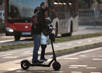 La Guàrdia Urbana intensifica el control de patinets a Barcelona