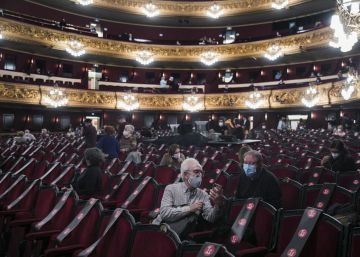 El Liceu suspèn i modifica programació per la covid