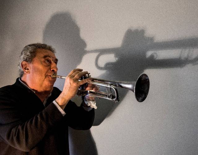 Ricard Gili, trompetista de la Big Band de Classic Jazz La locomotora negra.