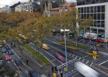 L’Ajuntament impedirà travessar Barcelona pels laterals de la Diagonal i la Gran Via obligant els cotxes a girar a la dreta