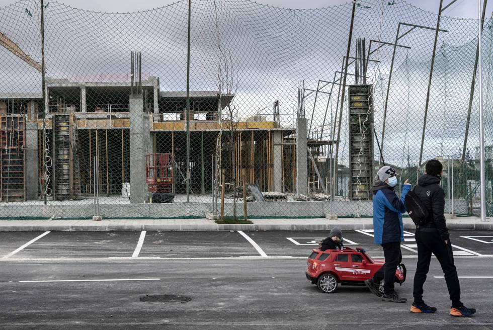 Guissona. Una zona d'edificis en construcció al sud de la població, un nucli urbà amb una taxa d'immigració de les més altes d'Espanya.