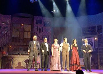 Un ‘cluedo’ musical sobre l’assassinat de Sherlock Holmes reobre l’Apolo