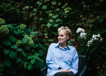 Siri Hustvedt: “Descartes es va equivocar, no som únicament la nostra ment”