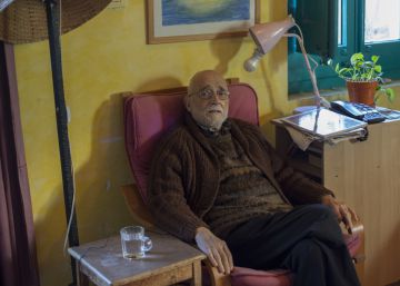 Mor Arcadi Oliveres, l’economista a peu de carrer