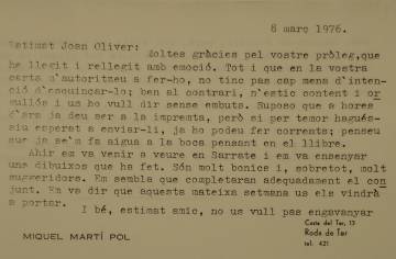 En la seva carta mecanoscrita, Miquel Martí i Pol conserva la distància respecte de Joan Oliver mantenint el tractament de vós.