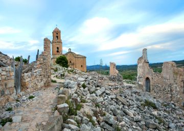 El poble destrossat per la Guerra Civil que es resisteix a perdre la batalla