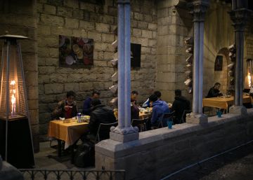 El Ramadà per a musulmans sense llar que se celebra en una església catòlica de Barcelona