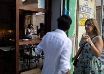 Jabato, un bar de tapes amb canyes a vessar