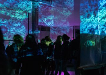 El Poblenou obre les portes de nit per mostrar tota la seva creativitat