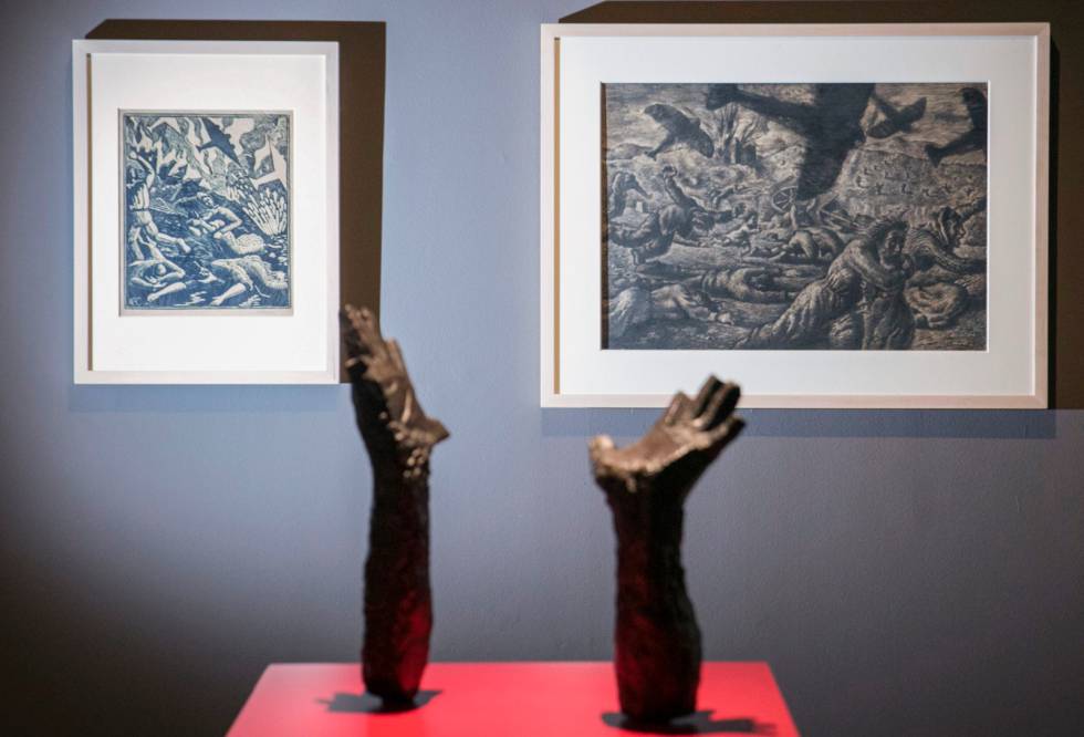Escultures de Juli González dialoguen amb 'Quatre avions bombardejant', d’Enric Climent, i 'Bombardeig', d’A. Fernández.