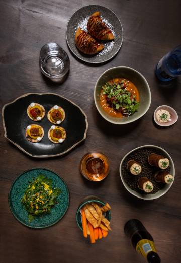 Cinc restaurants de Barcelona que mostren la riquesa culinària de l’Índia