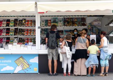 La Setmana del Llibre en Català celebra el 40è aniversari assentant-se al Moll de la Fusta