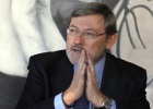 Lissavetzky presenta 1.400 firmas para el polideportivo de La Cebada