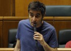 Aralar se enfrenta a otro conflicto por el relevo de sus parlamentarios