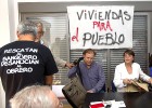 Una consejera entre ‘okupas’