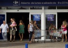 Centros comerciales amplían su horario antes de que cambie la ley