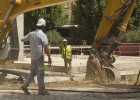 Hadid ve un “escándalo” que se derribe su biblioteca en Sevilla
