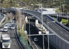 El carril bus-VAO duplica el paso de vehículos tras relajar su reglamento