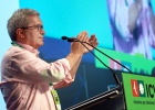 Joan Saura evoca la “agresividad” contra el tripartito