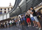 Jóvenes músicos toman el centro de Valencia para anunciar su festival